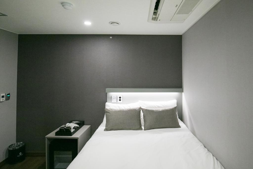 Philstay Myeongdong Station Seul